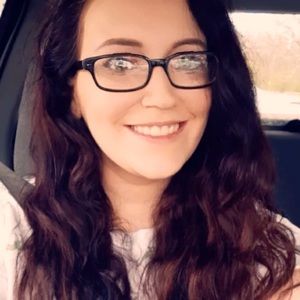 Meet your Posher, Leigh
